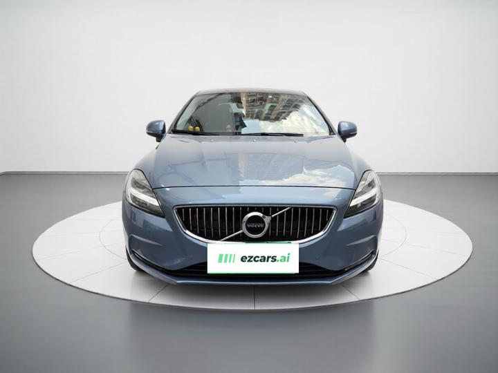 V40 2017 T3 photo 2