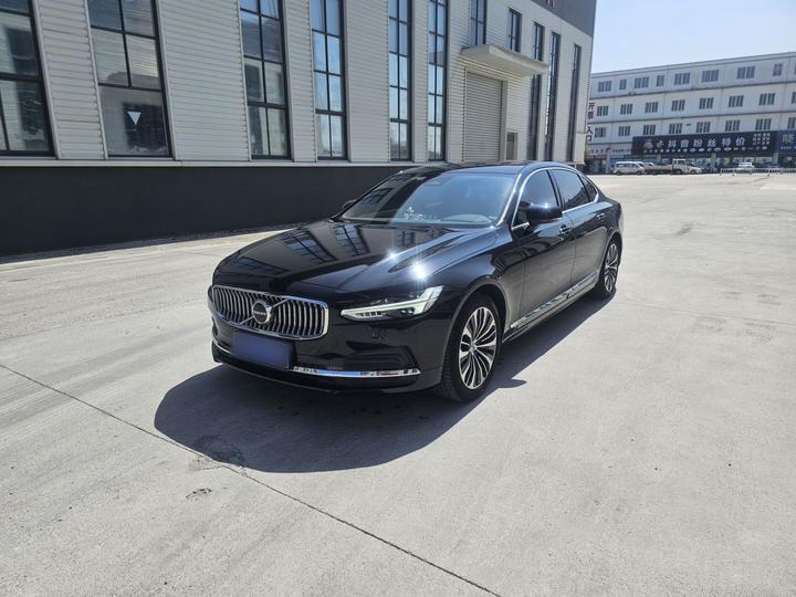S90 2023 B5 Luxury
