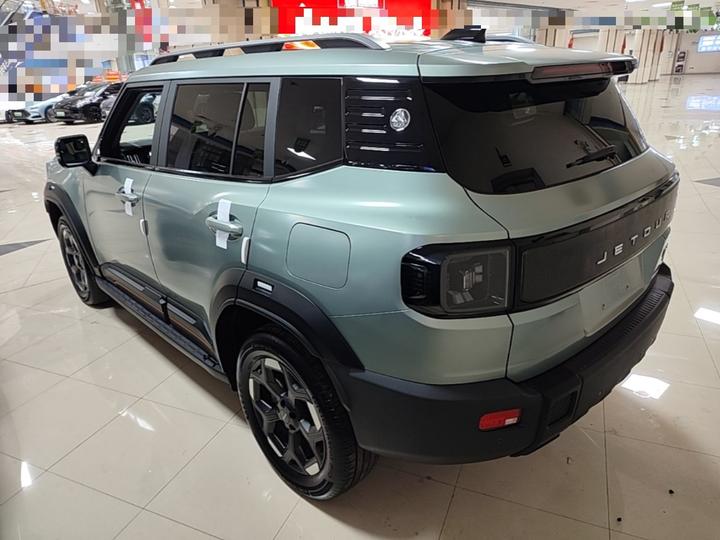 2025 2.0TD XWD photo 4