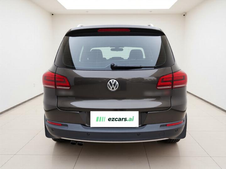 Tiguan 2015 1.8TSI AT RWD Luxury photo 5