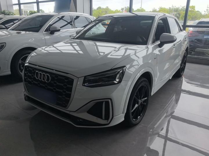 Q2L 2022 35 TFSI Progressive Dynamic
