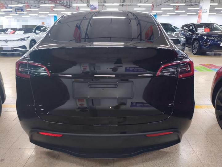 Model Y 2021 Standard Range RWD photo 5