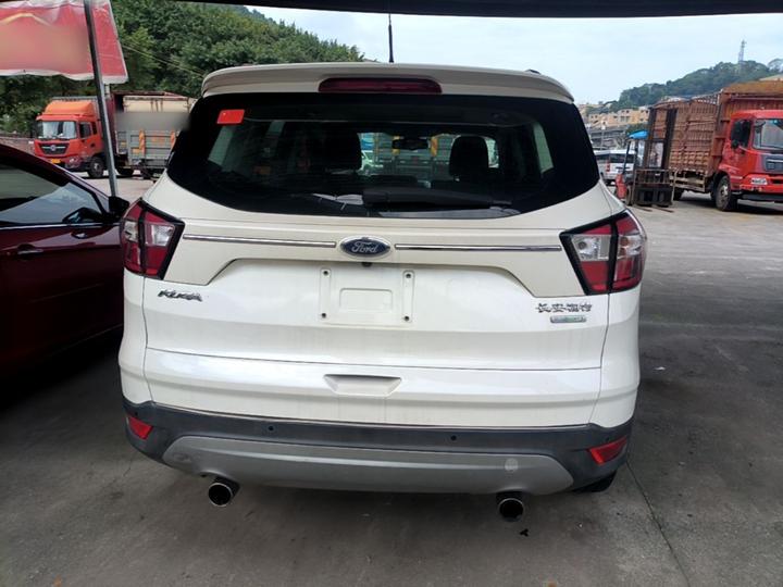 Kuga 2017 EcoBoost 180 RWD photo 5