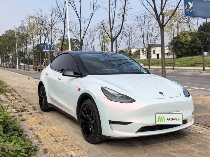 Model Y 2022 Facelift Long Range AWD photo 3