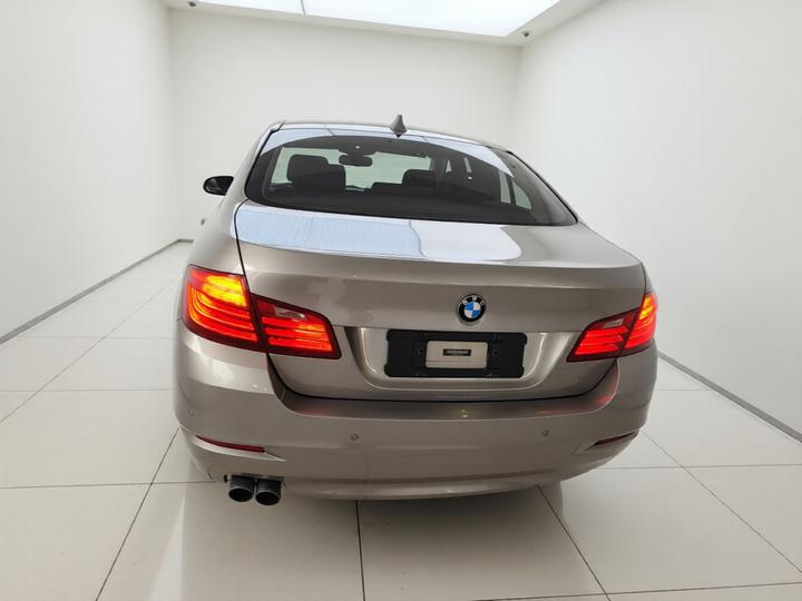 5 Series 2014 520Li photo 3