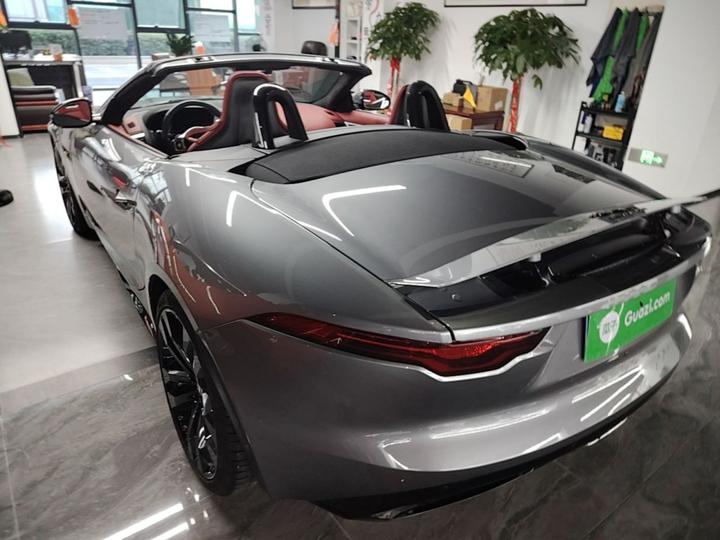 F-TYPE 2023 P300 Convertible R-DYNAMIC BLACK photo 4