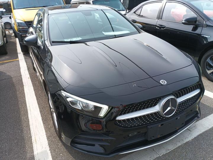 A-Class 2019 Facelift A 200 L Sport photo 3