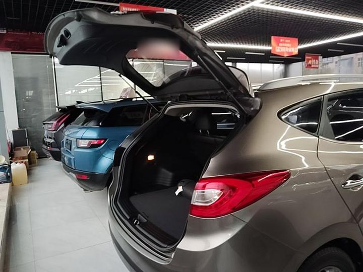 ix35 2015 2.0L AT RWD Smart IV photo 8