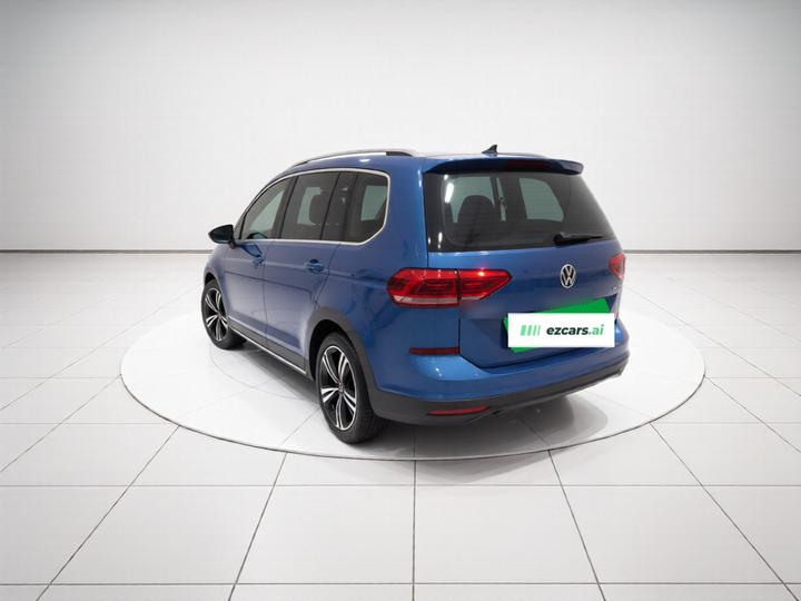 2021 L 280TSI DSG 6-Seater photo 4