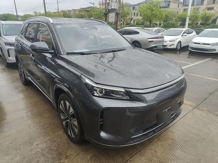 Bluelectric E5 PLUS 2026 230km Extended Range Ultra 7-Seater photo 3
