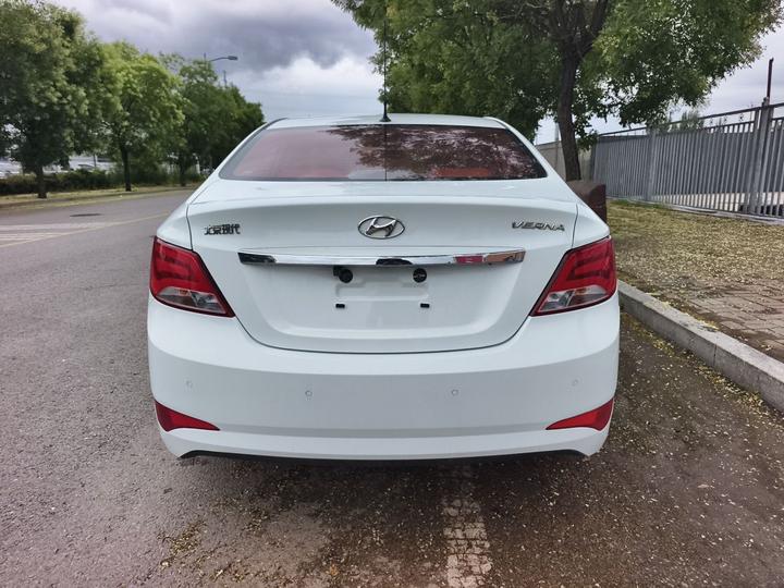 Verna 2014 1.4L MT TOP photo 4