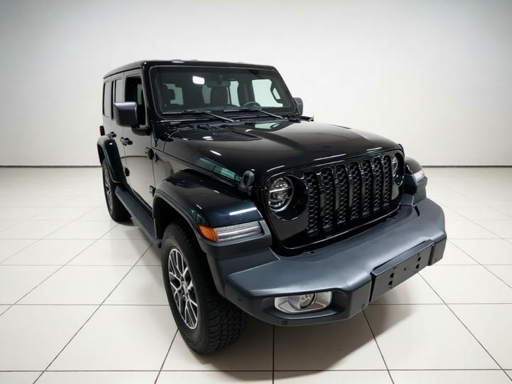 Wrangler EV 2021 4-Door 2.0T 4xe photo 3