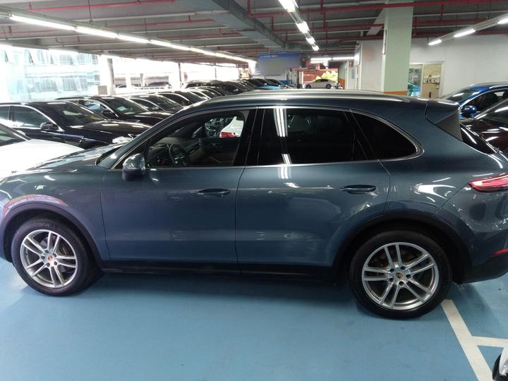 2019 Cayenne 3.0T photo 4