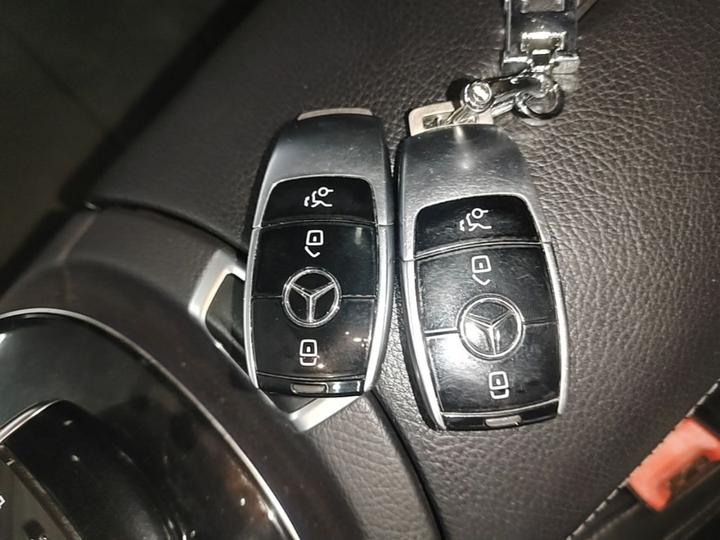 E-Class 2017 E 200 Sport 4MATIC photo 8