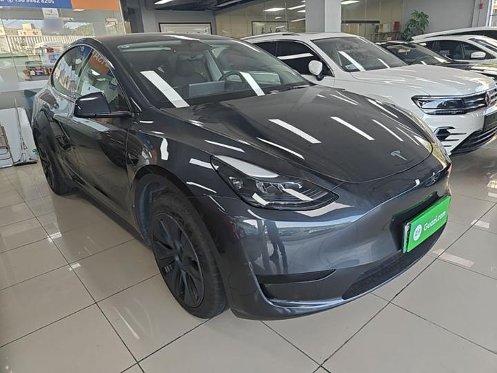 Model Y 2024 RWD photo 3