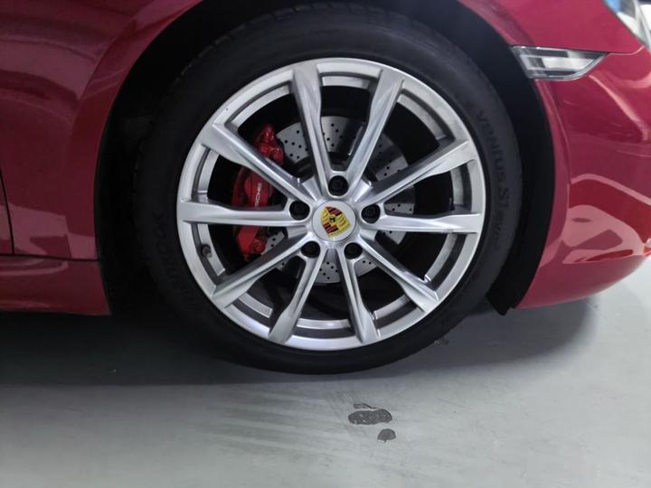 718 2022 Boxster 2.0T photo 8