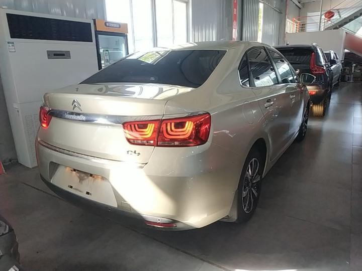 C4 2016 1.6L AT Luxury photo 6