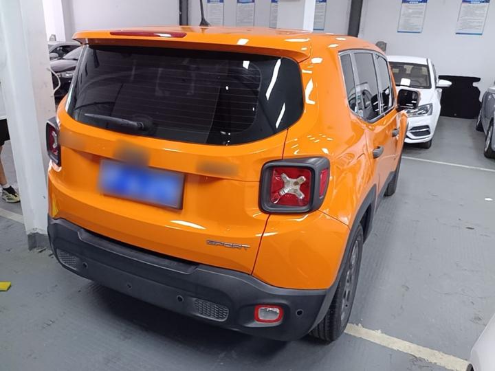 Renegade 2016 1.4T AT photo 4