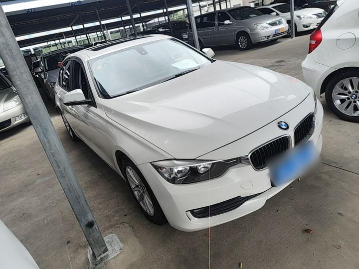 3 Series 2015 316i Progressive photo 3