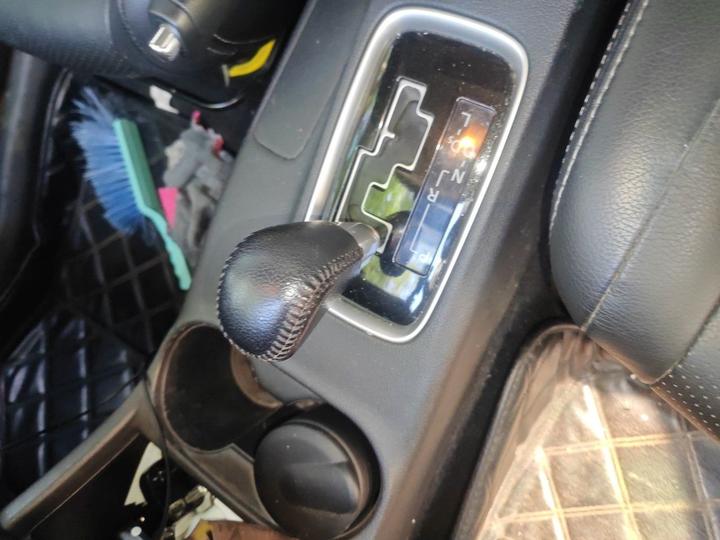 Outlander Imported 2013 2.4L AWD Luxury 5-Seater photo 6
