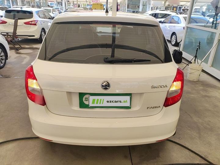 Fabia 2014 1.4L AT photo 5