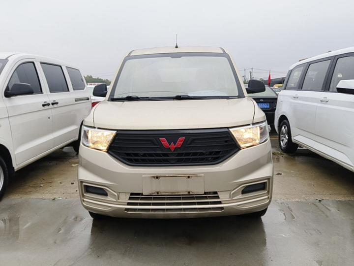 Wuling Hongguang V 2022 1.5L LAR photo 2
