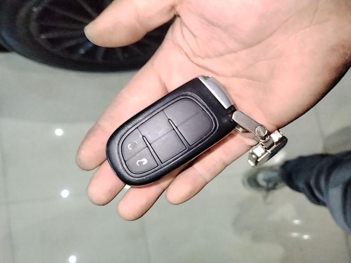 Cherokee 2016 2.4L Leading Smart photo 8
