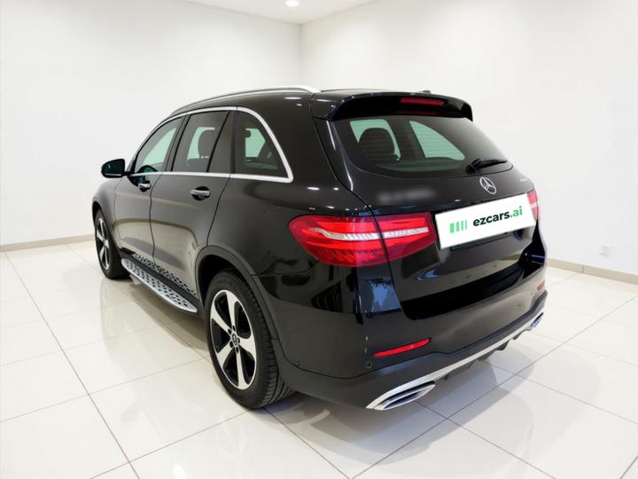 GLC 2019 Facelift GLC 260 L 4MATIC Luxury photo 4