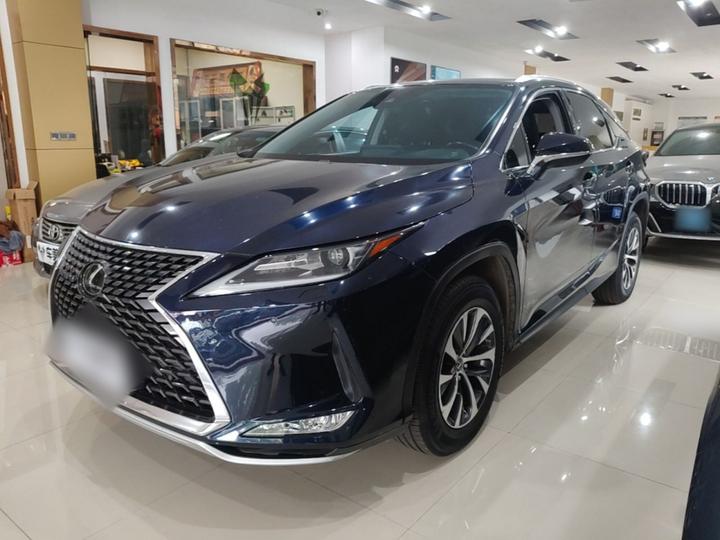 RX 2020 Facelift 300 RWD Comfort