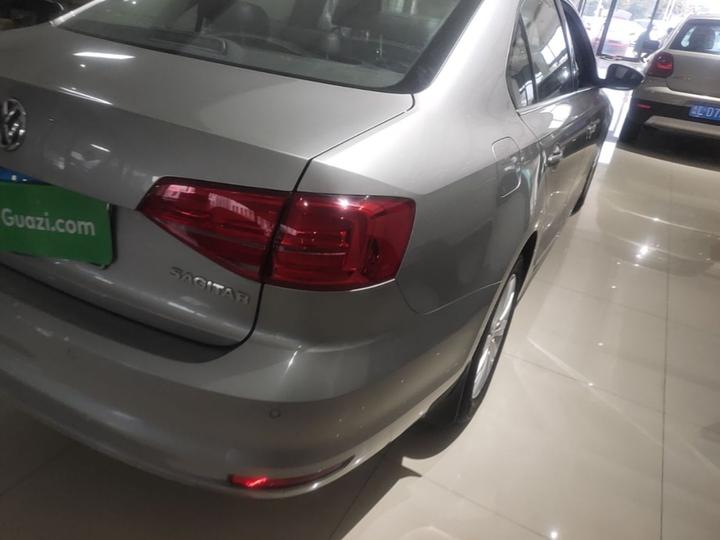 Sagitar 2015 1.6L AT Comfort photo 7