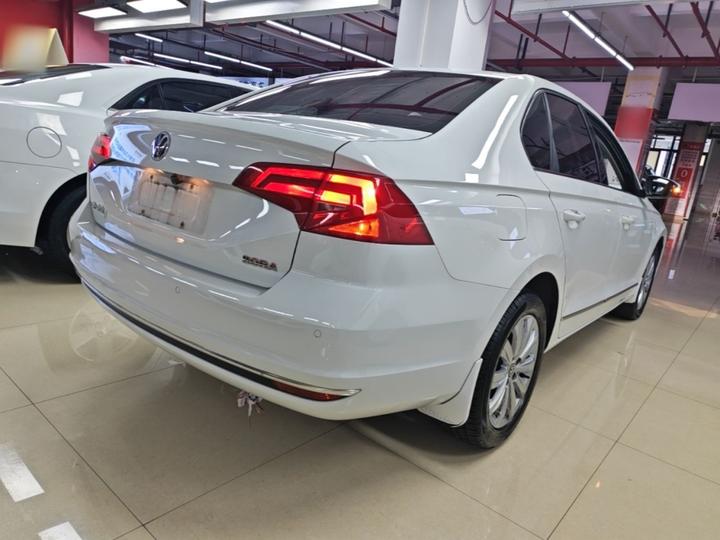Bora 2018 1.5L AT Comfort photo 4