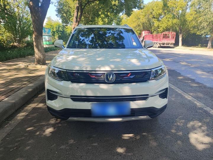 CS35PLUS 2019 1.4T DCT photo 2