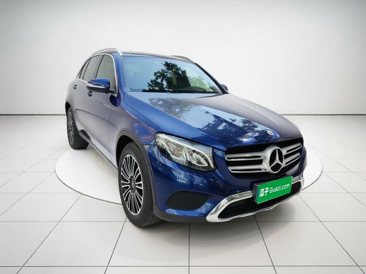 GLC 2019 GLC 200 4MATIC photo 3