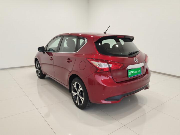 Tiida 2016 1.6L CVT photo 4