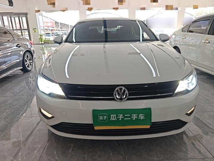 Lamando 2018 230TSI DSG photo 2