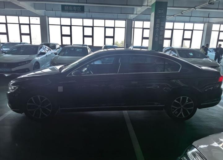 Magotan 2020 280TSI DSG Leading photo 3