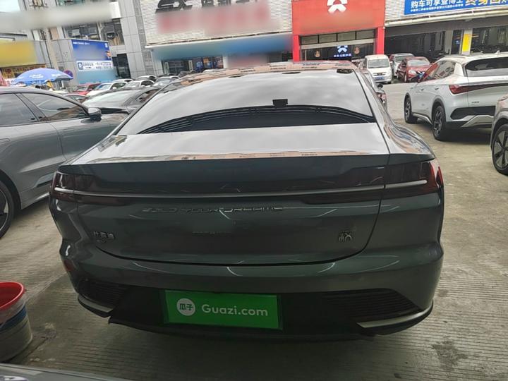 Han 2021 EV Standard Range Luxury photo 3