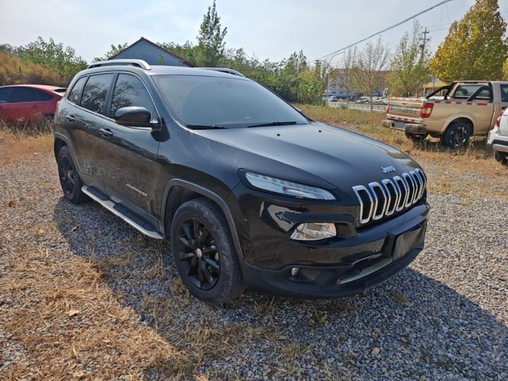 Cherokee 2016 2.4L photo 3