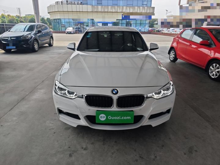 3 Series 2018 320i M Sport Package photo 2