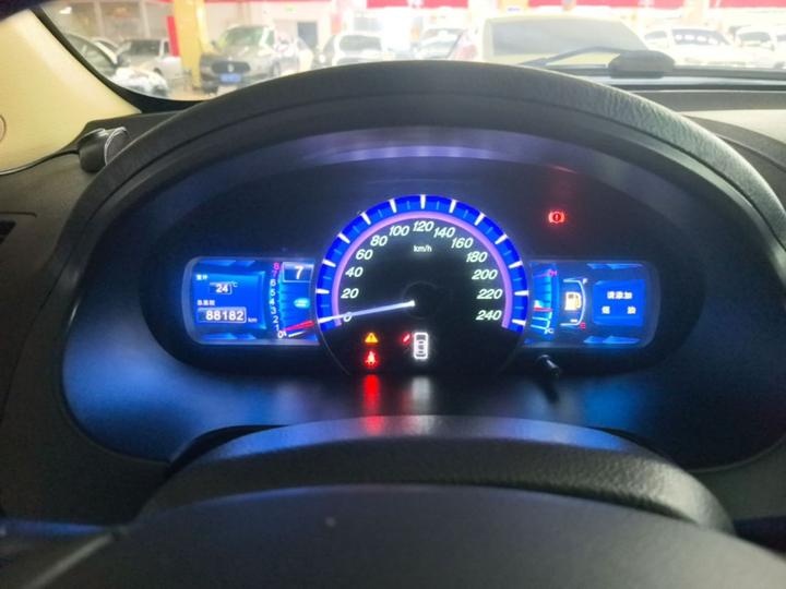 S6 2014 2.0L MT Luxury 5-Seater photo 7
