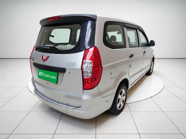 Wuling Hongguang 2014 1.2L Base IV photo 6