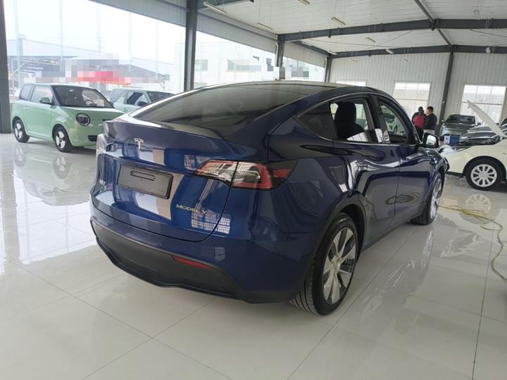 Model Y 2022 RWD photo 6