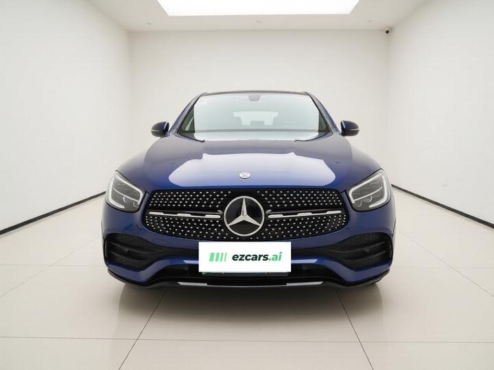 GLC Coupe 2020 GLC 260 4MATIC Coupe SUV photo 2