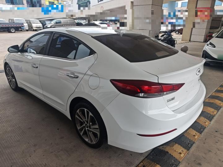 Elantra 2016 1.6L AT Smart Elite photo 4