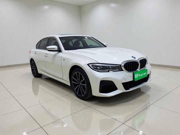3 Series 2022 320Li M Sport Package photo 3