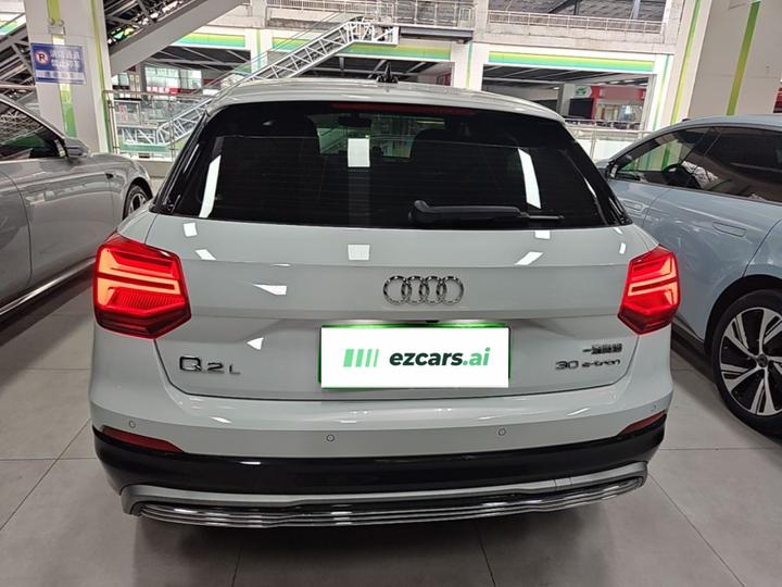Q2L e-tron 2019 Q2L e-tron EV photo 3