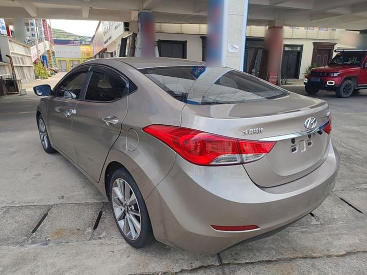 Elantra 2015 1.6L AT Premium photo 4