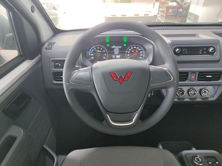Wuling 2026 330km Bus Comfort photo 6