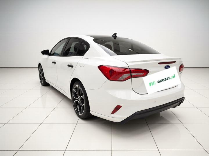 Focus 2020 Sedan EcoBoost 180 AT ST Line photo 4