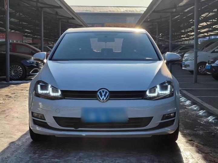 Golf 2015 1.4TSI AT Comfort photo 2